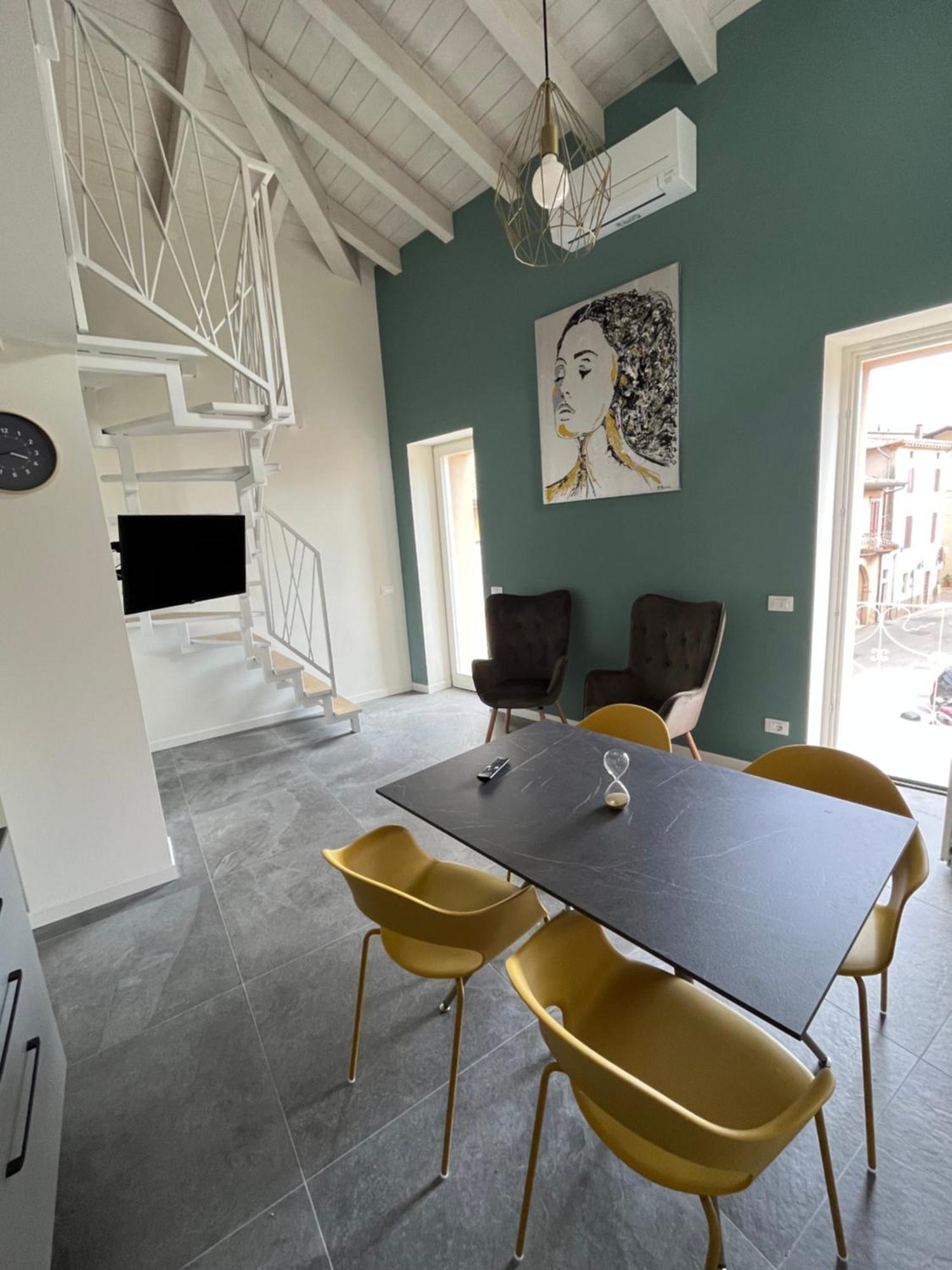 Апартаменты La Casa Incartata Тосколано-Мадерно Экстерьер фото